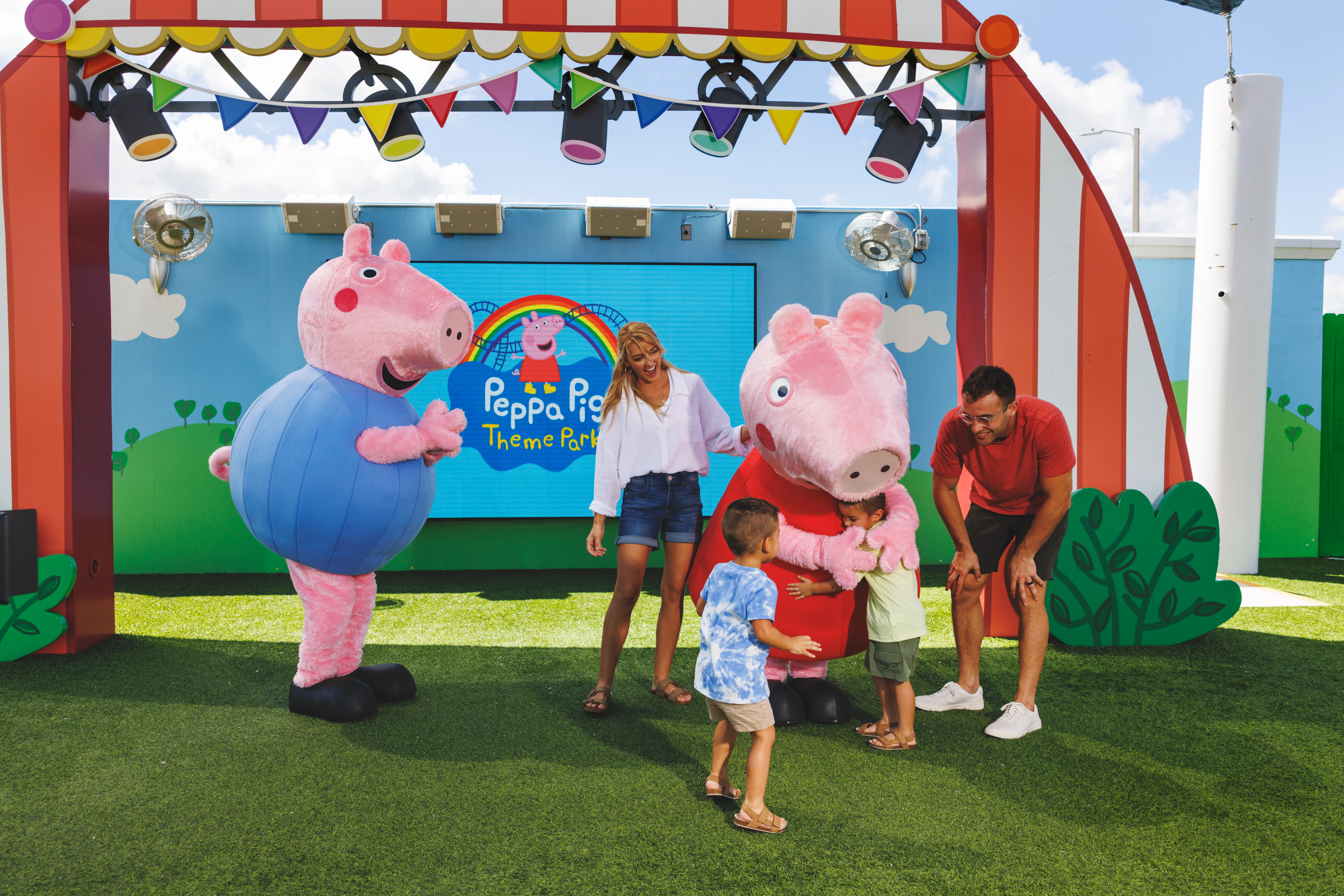 Peppa Meet Greet Family